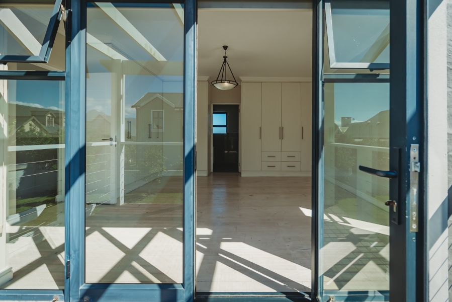 3 Bedroom Property for Sale in Kraaibosch Country Estate Western Cape